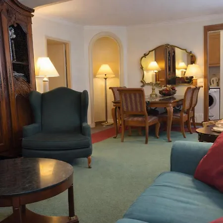 Aparthotel Lion D'or 4*