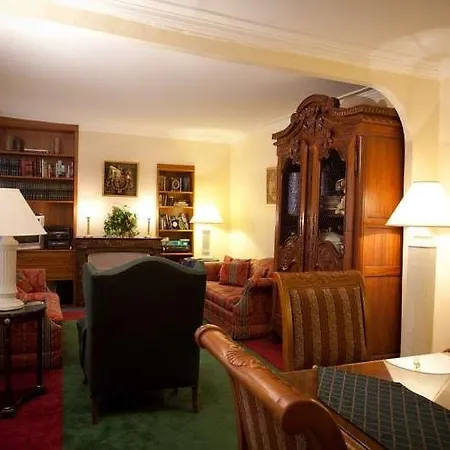 Lion D'or Aparthotel 4*