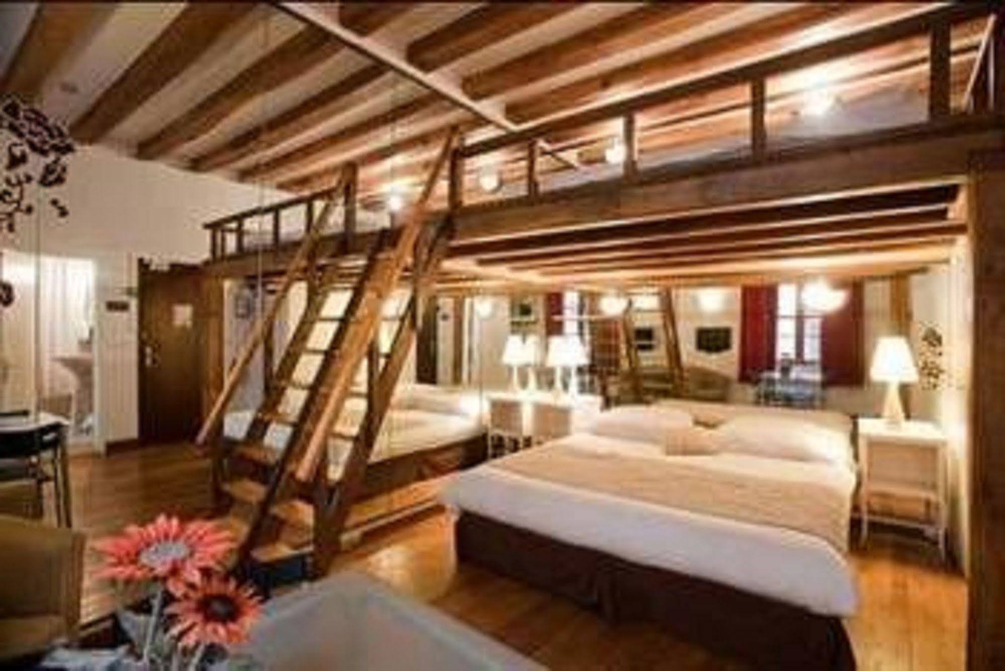 Lion D'or Aparthotel 4*